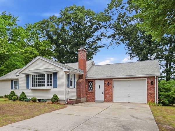 171 Thalia Dr, Agawam, MA 01030