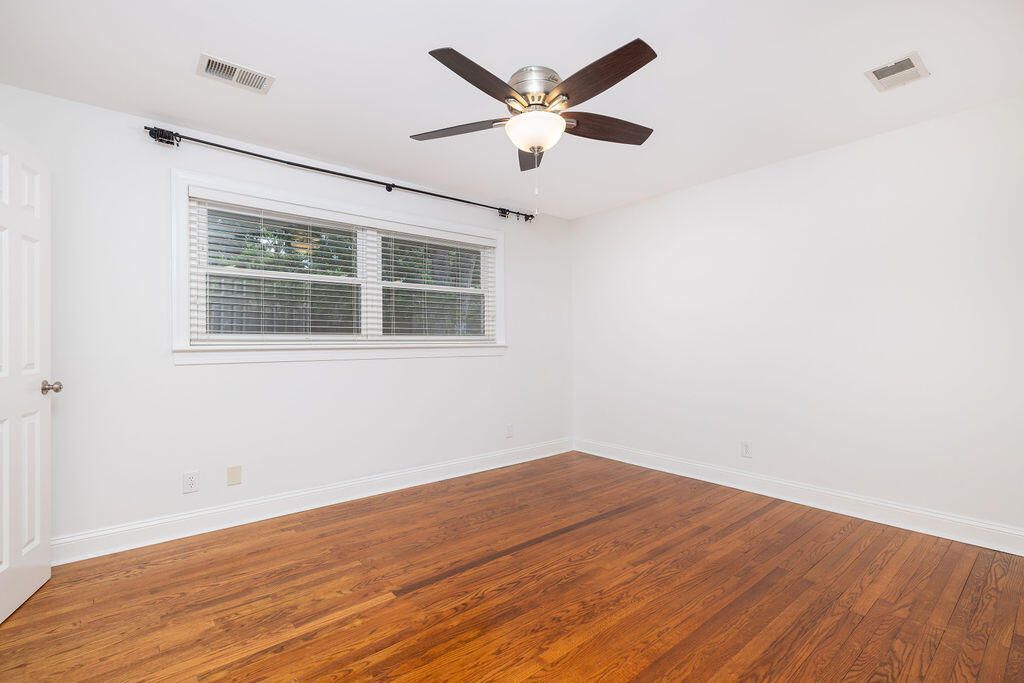 1056 Keats Road Photo 20