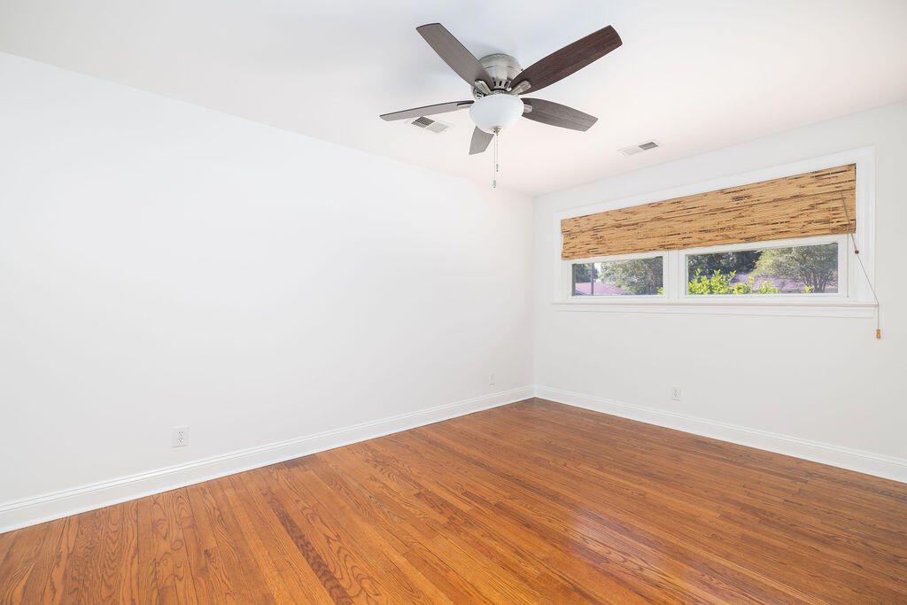 1056 Keats Road Photo 24