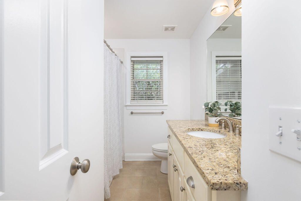 1056 Keats Road Photo 25