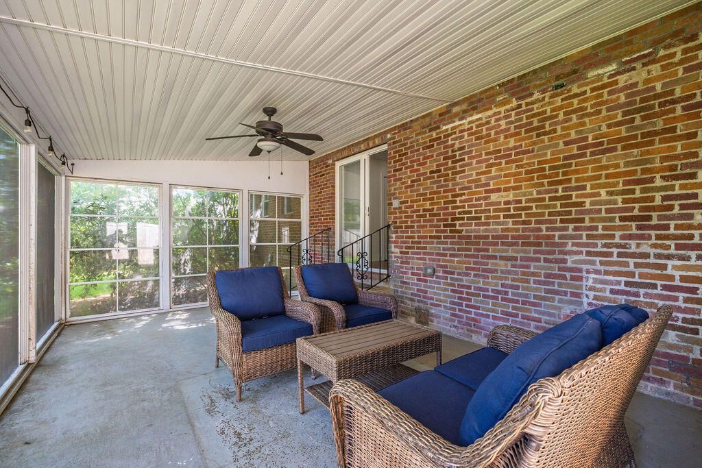 1056 Keats Road Photo 27