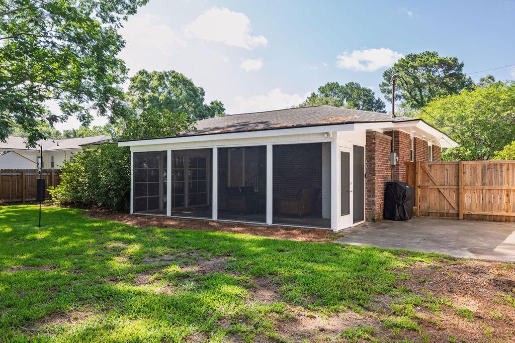 1056 Keats Road Photo 28