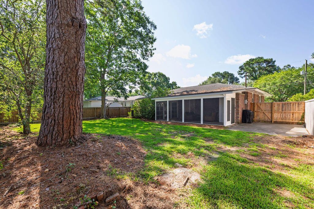 1056 Keats Road Photo 31