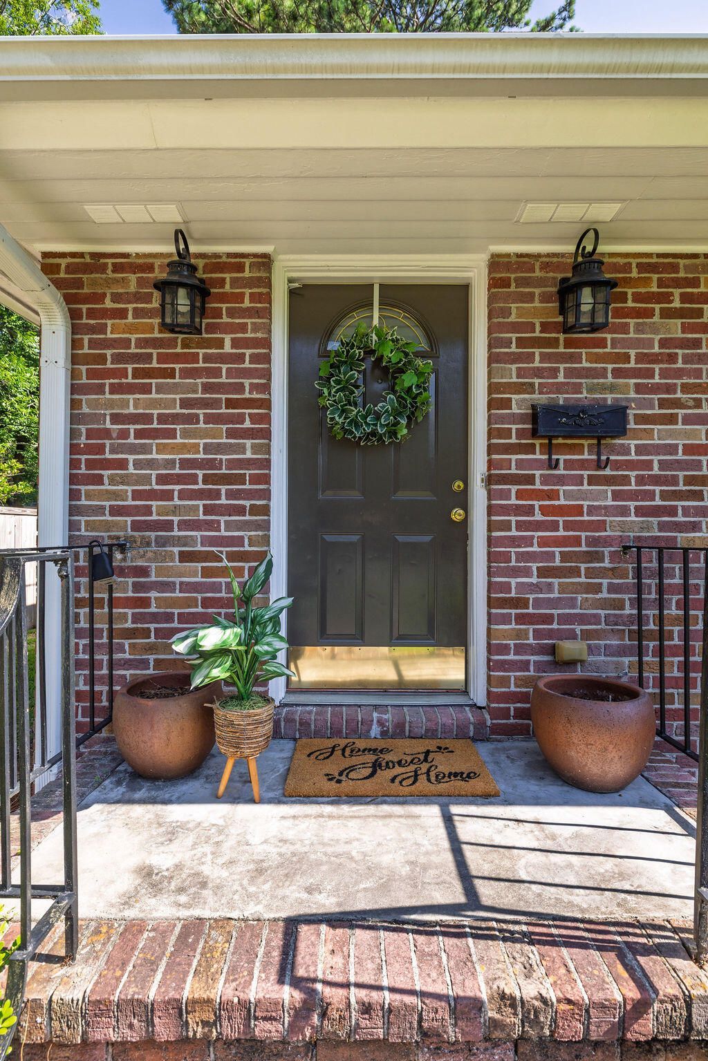 1056 Keats Road Photo 7