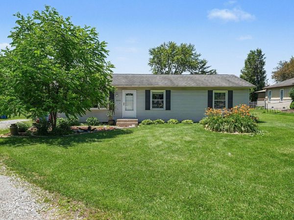 16010 Colfax Street , Lowell, IN 46356