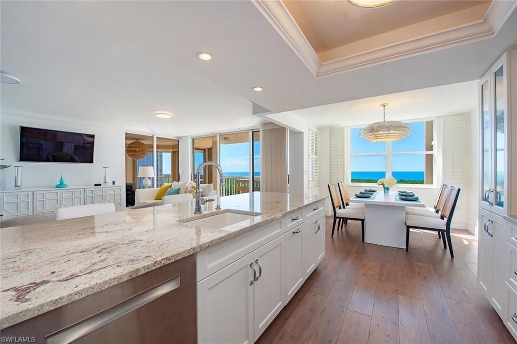 6585 Nicholas Blvd, Unit 1102, Naples, FL 34108 Photo