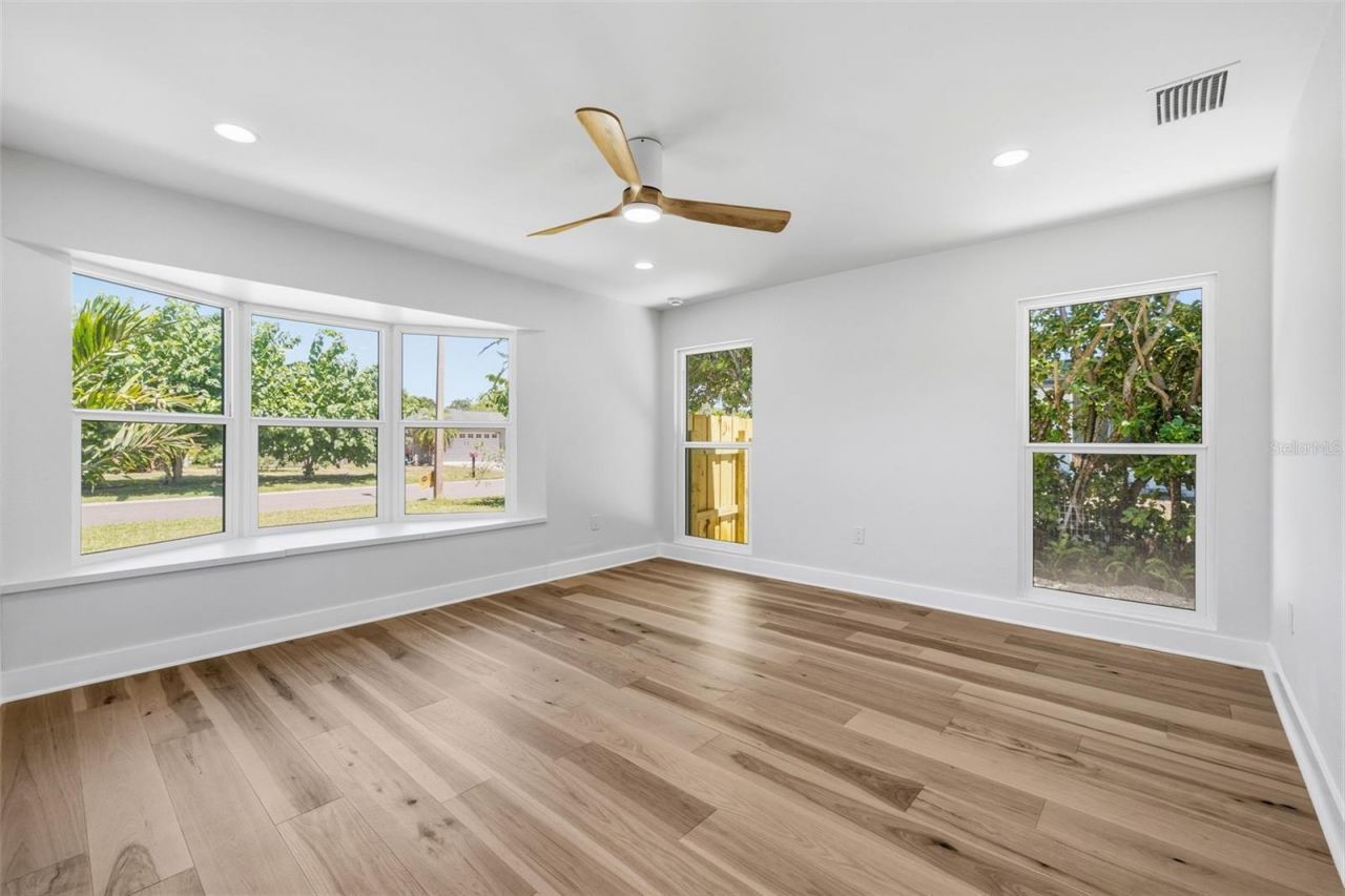 2310 Harrison Drive , Dunedin, FL 34698 Photo