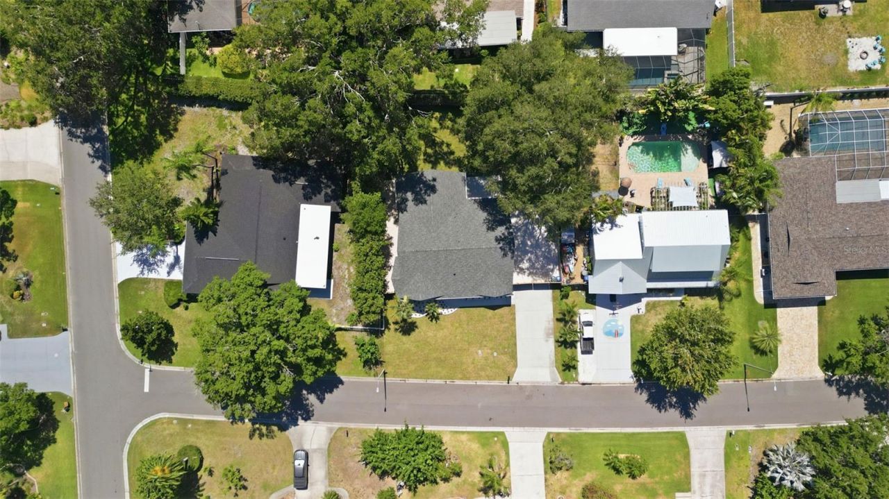 2310 Harrison Drive , Dunedin, FL 34698 Photo