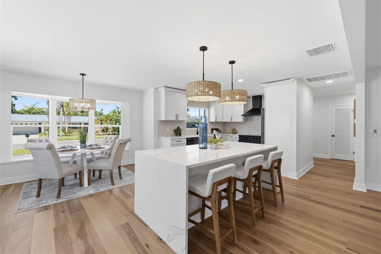 2310 Harrison Drive , Dunedin, FL 34698 Photo