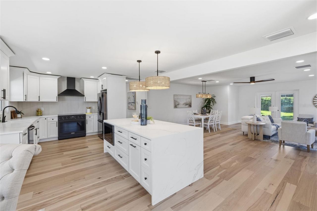 2310 Harrison Drive , Dunedin, FL 34698 Photo