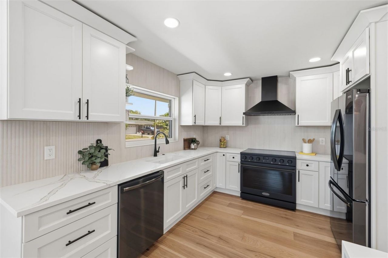 2310 Harrison Drive , Dunedin, FL 34698 Photo