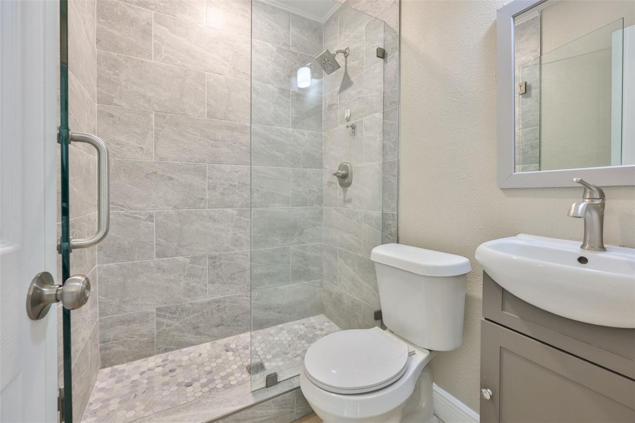 2450 40th Avenue N, Saint Petersburg, FL 33714 Photo