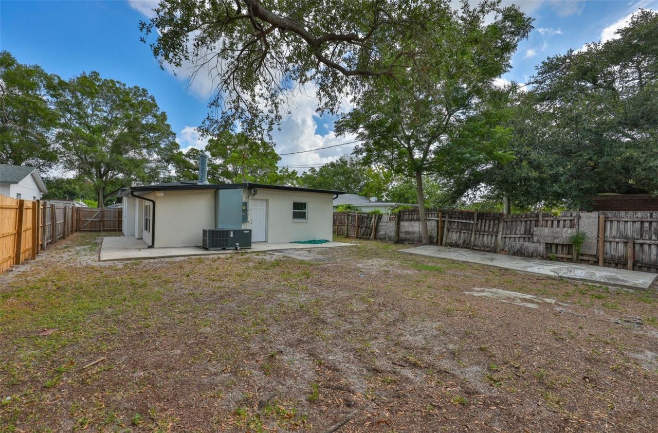2450 40th Avenue N, Saint Petersburg, FL 33714 Photo