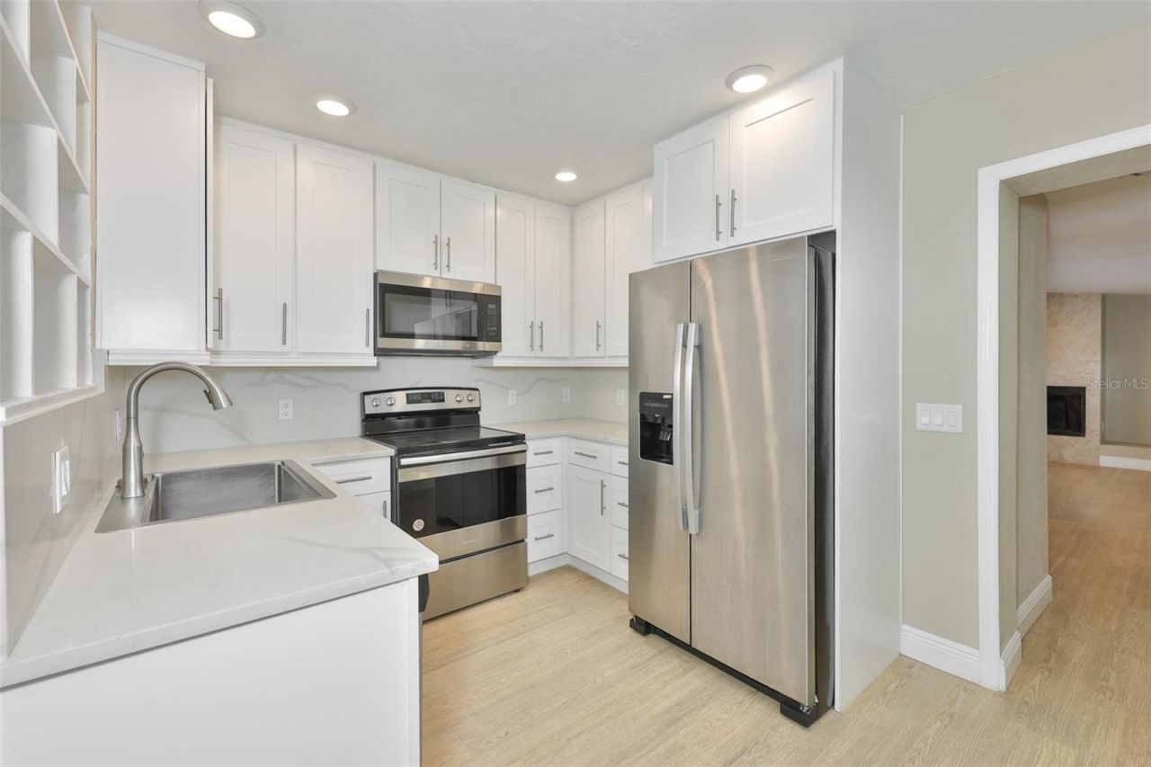 2450 40th Avenue N, Saint Petersburg, FL 33714 Photo