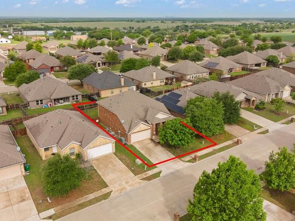 227 Old Spanish Trail, Waxahachie, TX 75167