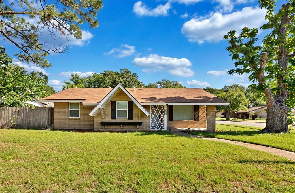 2203 Granada Drive, Irving, TX 75060 Main Photo