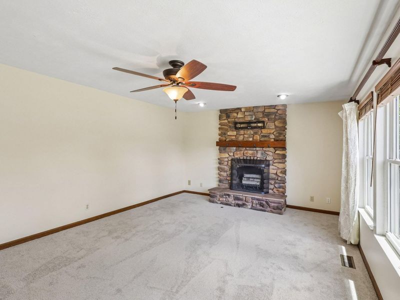 991 Lakepointe Court, Union, KY 41091 Photo 4