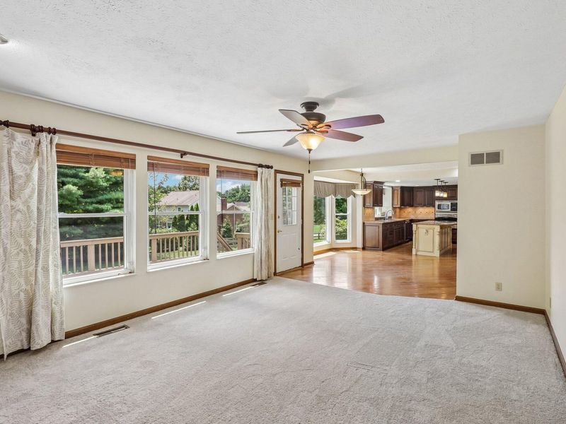 991 Lakepointe Court, Union, KY 41091 Photo 6