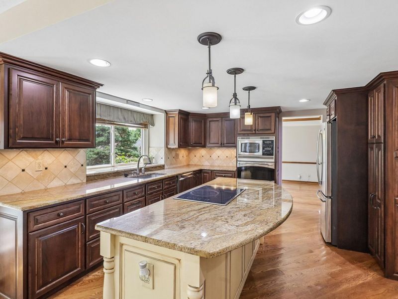 991 Lakepointe Court, Union, KY 41091 Photo 8