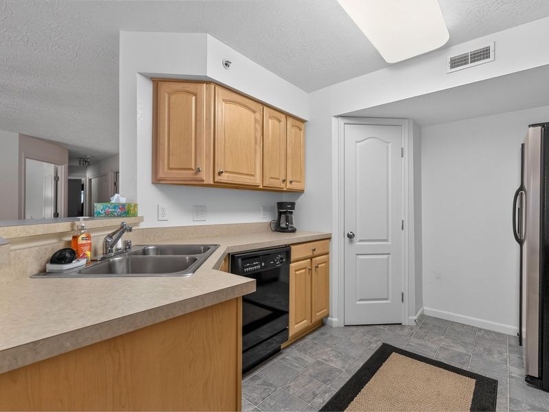 1632 Ashley Court, Unit 104, Florence, KY 41042 Photo 13