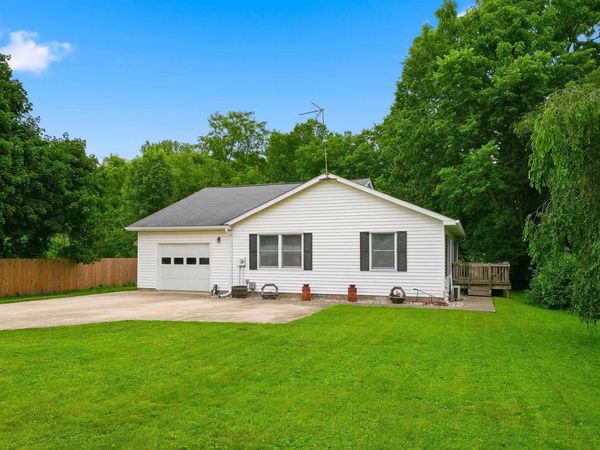 504 S Main Street, South Whitley, IN 46787