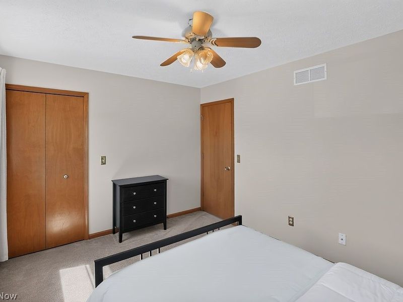 125 Queen Anne Circle, Elyria, OH 44035 Photo 19