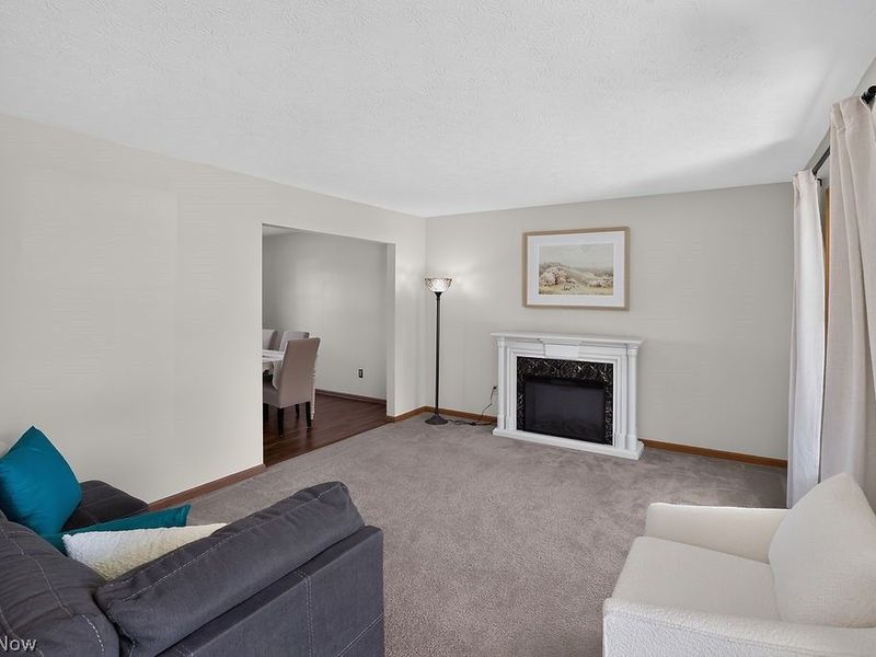 125 Queen Anne Circle, Elyria, OH 44035 Photo 8