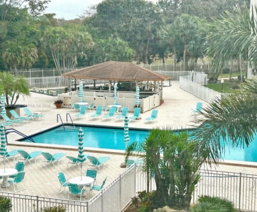 3910 Inverrary Blvd , Unit 703-B, Lauderhill, FL 33319 Photo