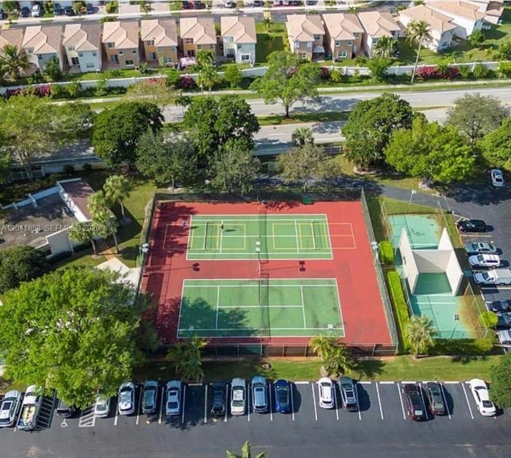 3910 Inverrary Blvd , Unit 703-B, Lauderhill, FL 33319 Photo