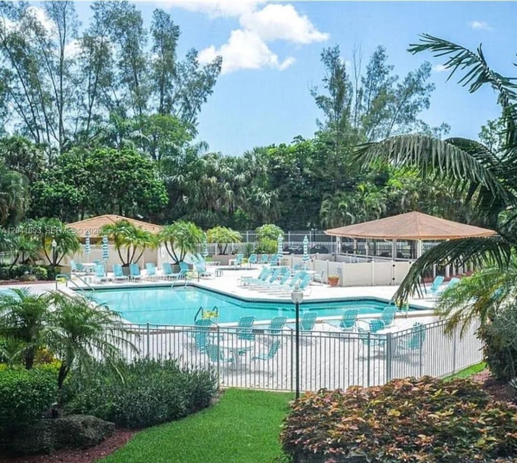 3910 Inverrary Blvd , Unit 703-B, Lauderhill, FL 33319 Photo