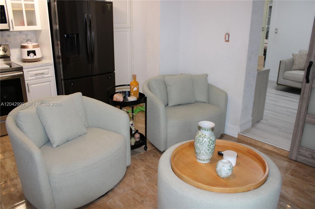 11512 NW 58th Ave, Hialeah, FL 33012 Photo