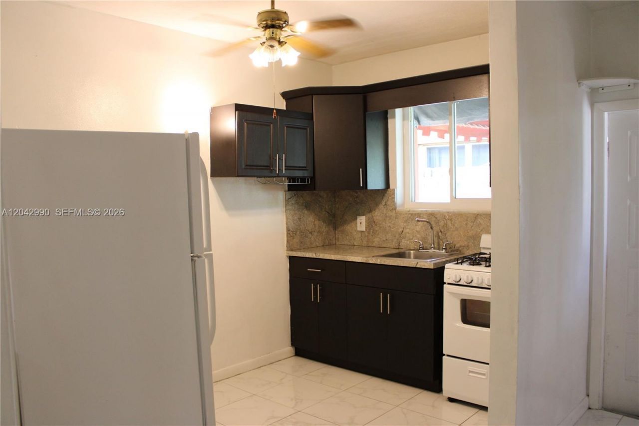 11512 NW 58th Ave, Hialeah, FL 33012 Photo