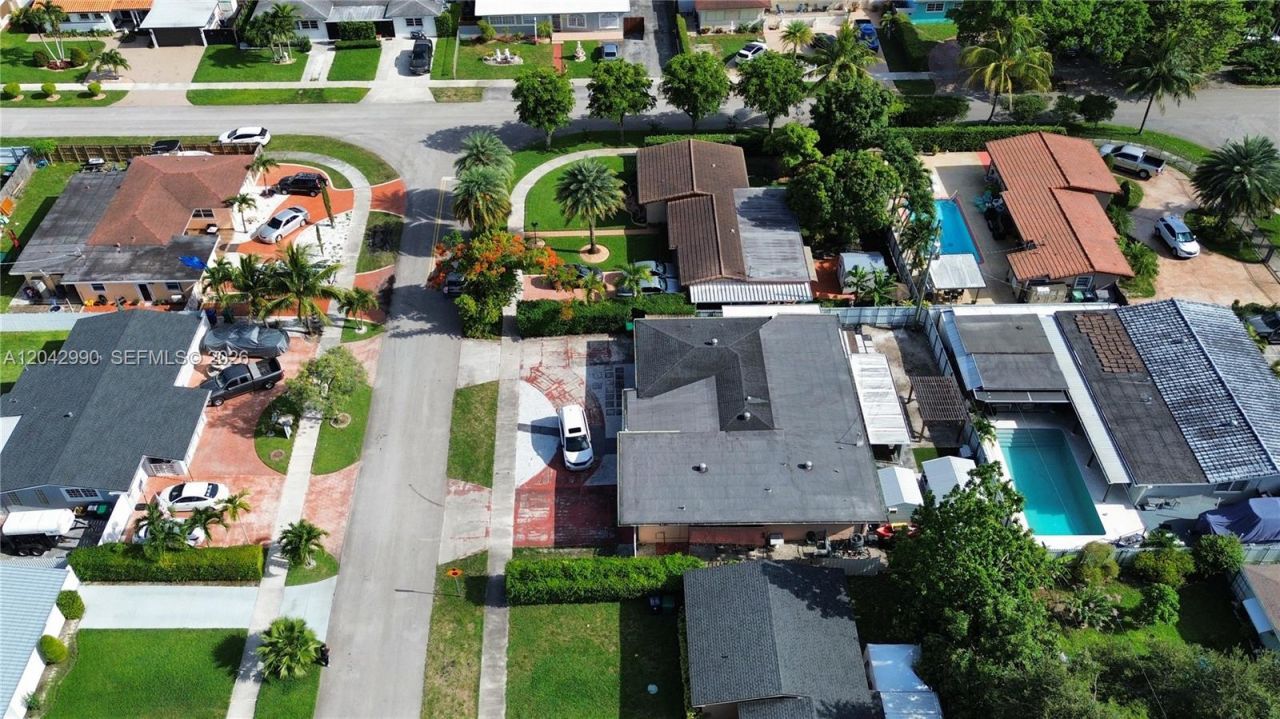 11512 NW 58th Ave, Hialeah, FL 33012 Photo
