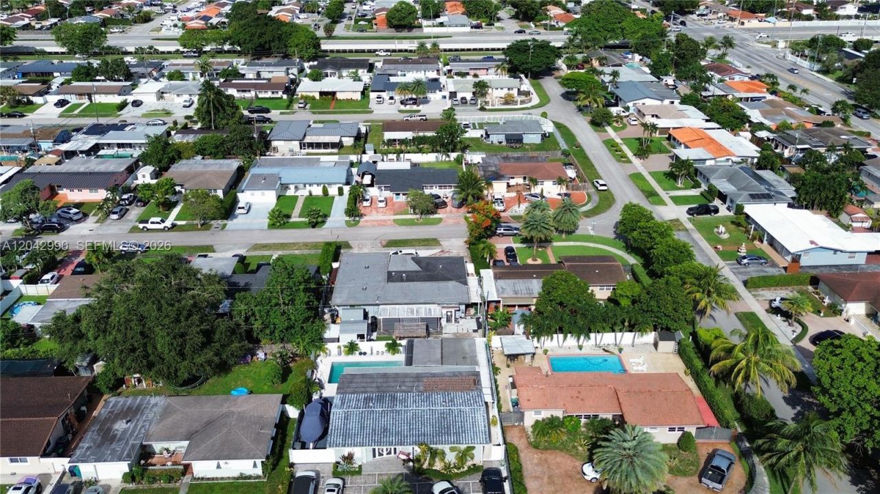 11512 NW 58th Ave, Hialeah, FL 33012 Photo