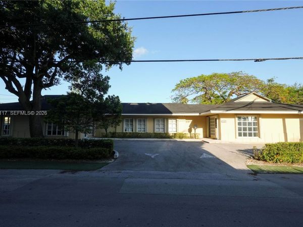 8125 SW 120th St , Pinecrest, FL 33156