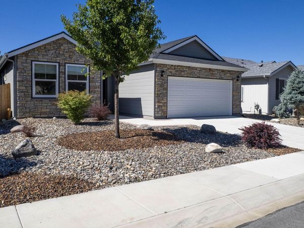 322 Granite Court, Dayton, NV 89403