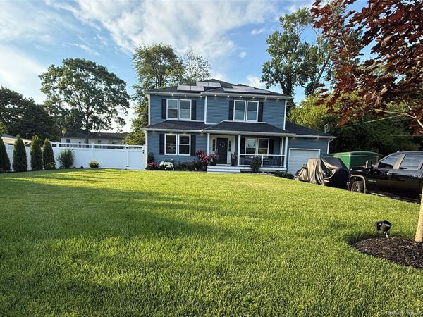68 Jefferson Avenue , Wyandanch, NY 11798