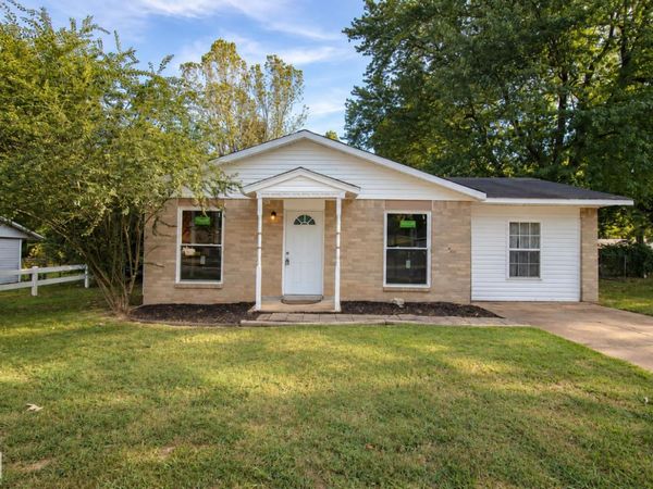 1407 Dana Debbie St Street, Jonesboro, AR 72405