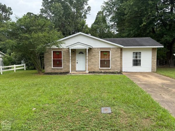 1407 Dana Debbie St Street, Jonesboro, AR 72405