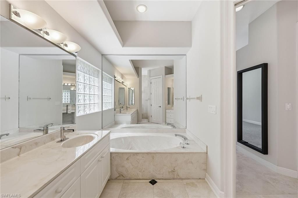 25820 Creekbend Dr, Bonita Springs, FL 34135 Photo