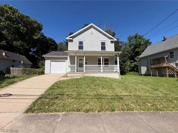 1004 Bellows Street , Akron, OH 44311