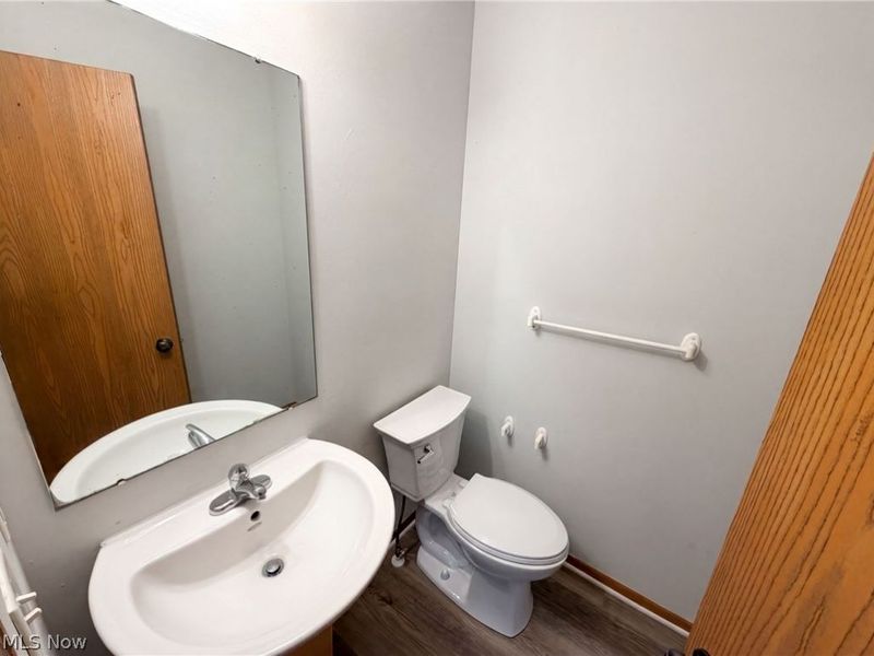 1004 Bellows Street, Akron, OH 44311 Photo 11