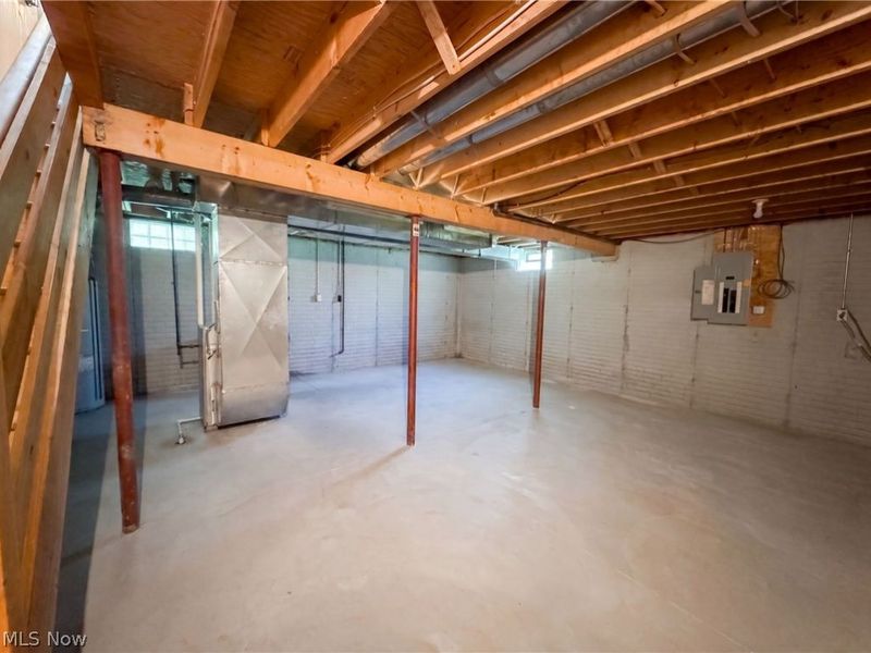 1004 Bellows Street, Akron, OH 44311 Photo 12