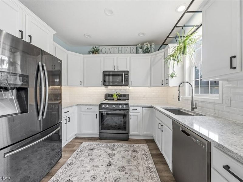 9387 Victoria Lane, North Ridgeville, OH 44039 Photo 11