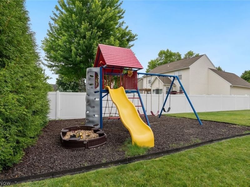 9387 Victoria Lane, North Ridgeville, OH 44039 Photo 44