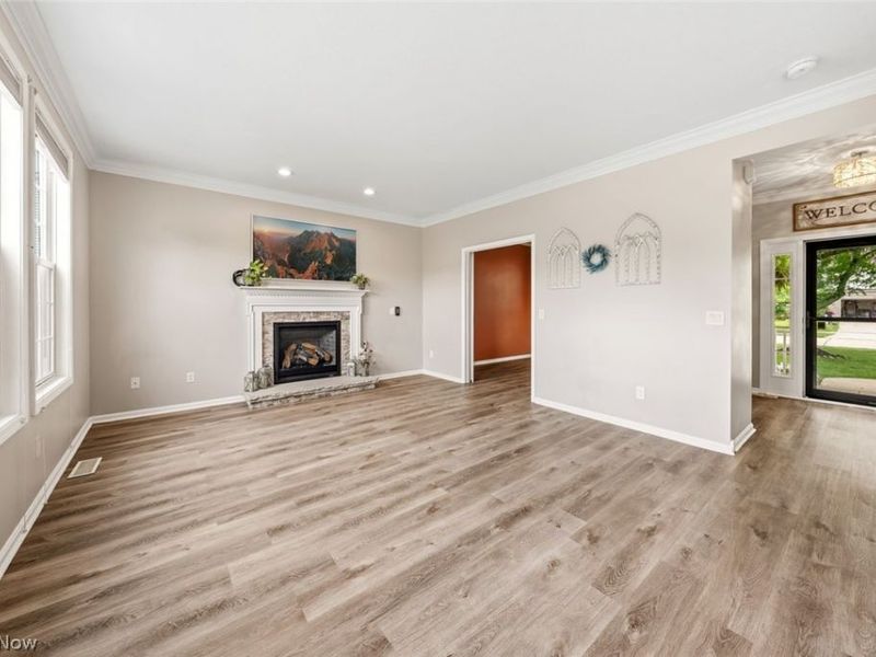 9387 Victoria Lane, North Ridgeville, OH 44039 Photo 6