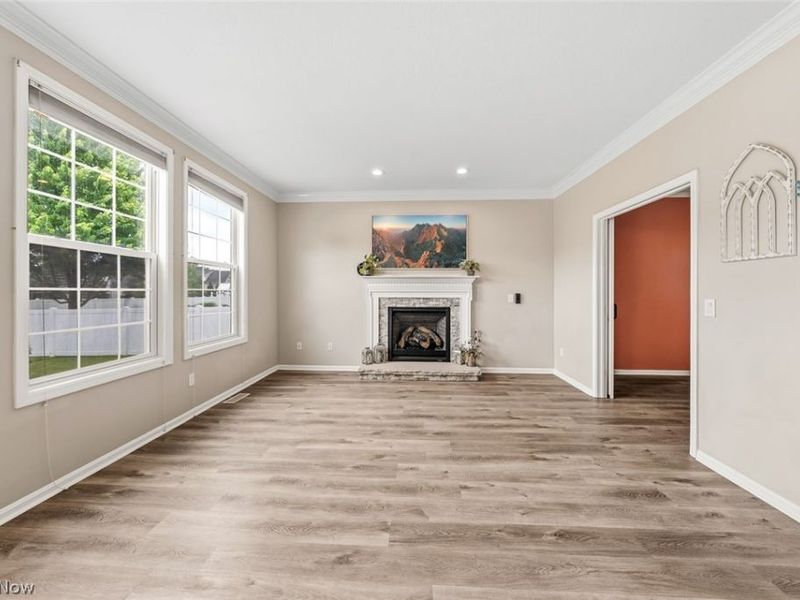 9387 Victoria Lane, North Ridgeville, OH 44039 Photo 7