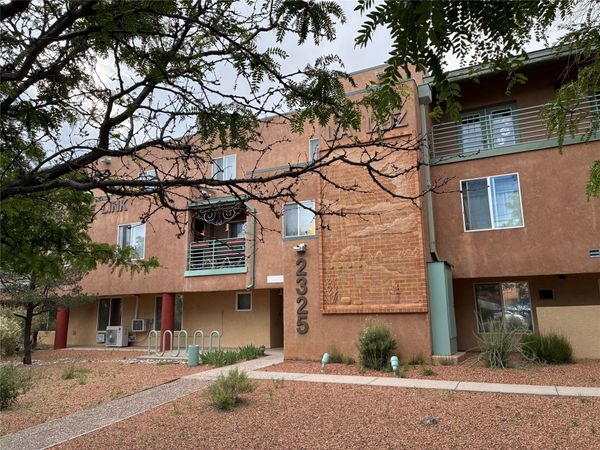 2325 Cerrillos , Santa Fe, NM 87505