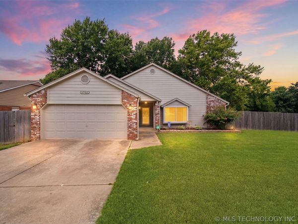 1702 S Fir Place , Broken Arrow, OK 74012