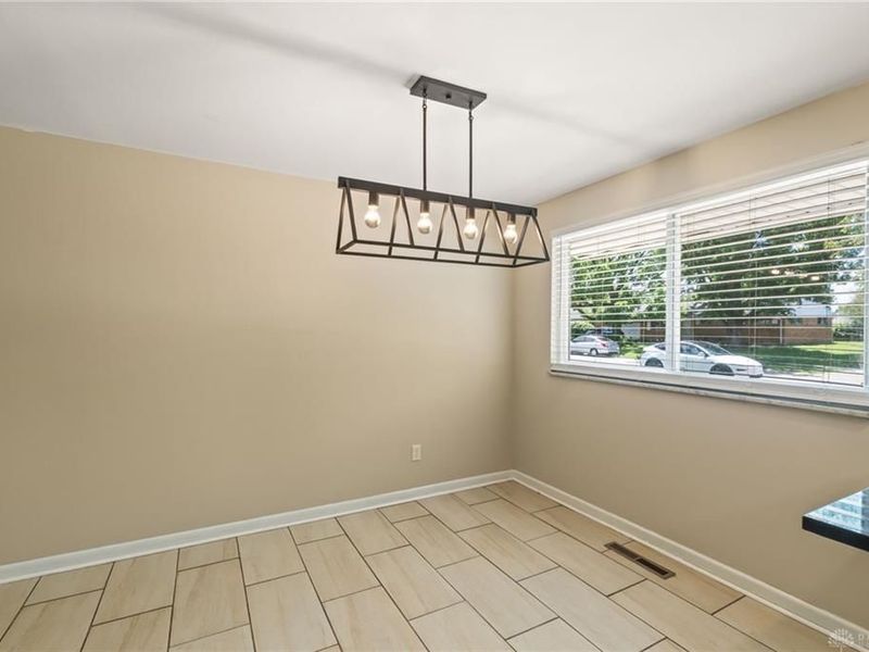 6515 Lemans Lane, Huber Heights, OH 45424 Photo 12